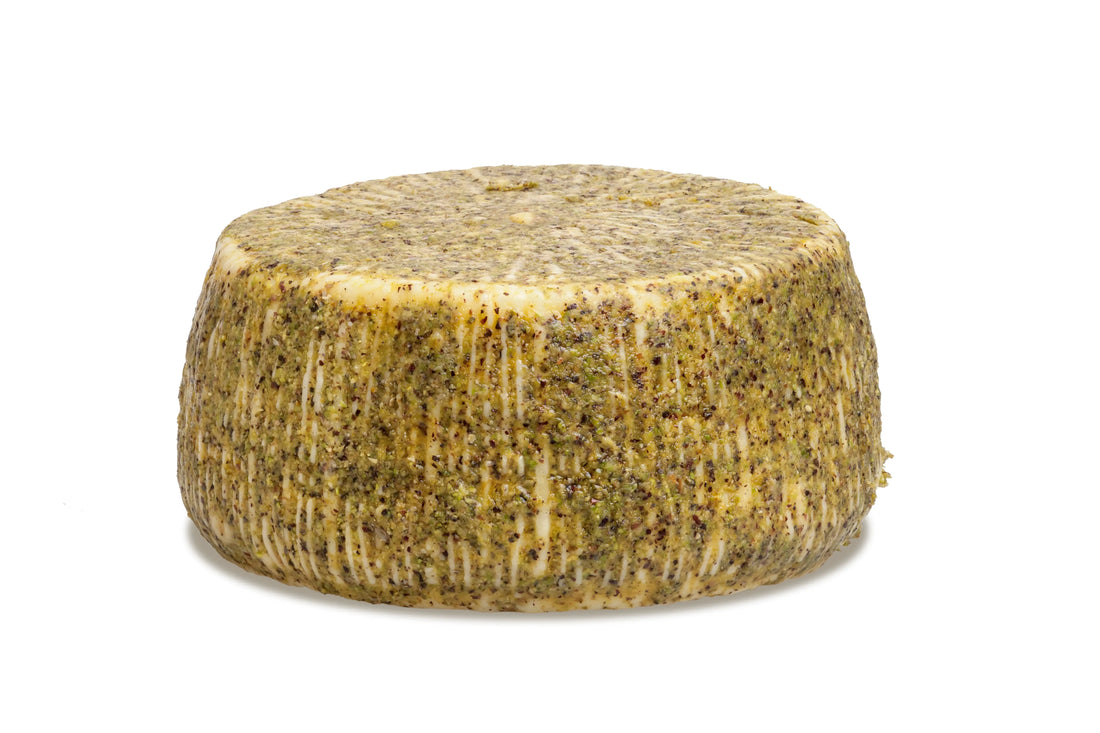 Pecorino Primosale mit Pistazien